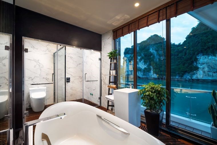 Du thuyền Stellar Of The Sea Hạ Long 